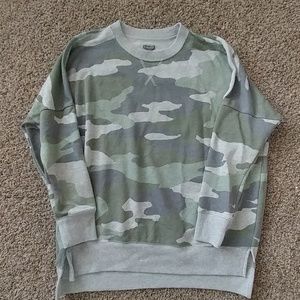 American Eagle Aerie oversize crew sweatshirt camo